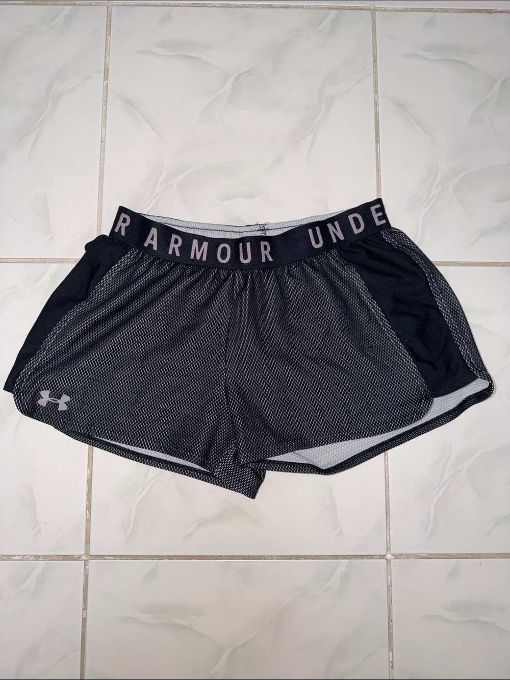 Under Armour Black & Gray Women’s Athletic Mesh Shorts